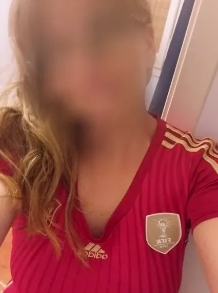 Angharad, 35