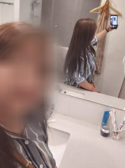 Hayley, 31