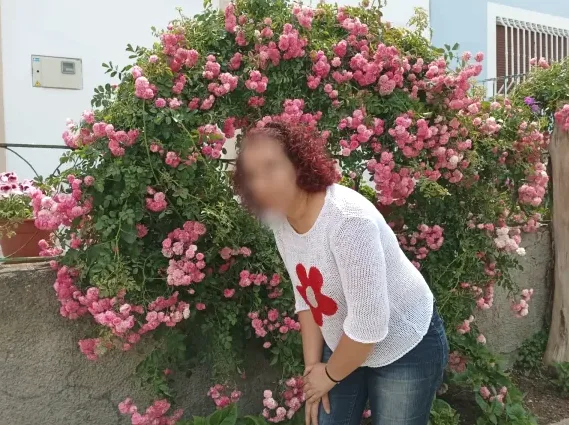 Lucy, 35