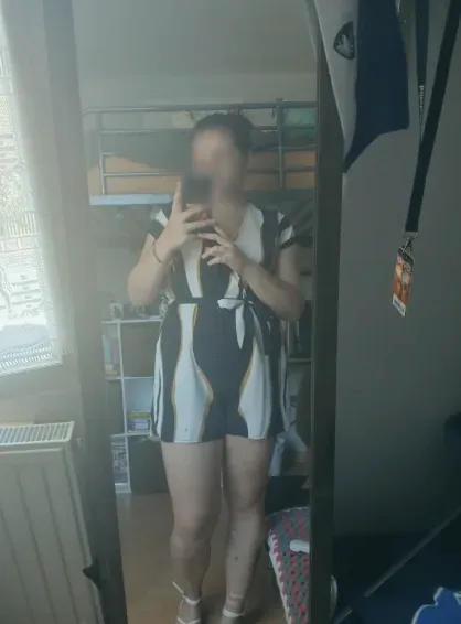 Nadia, 22