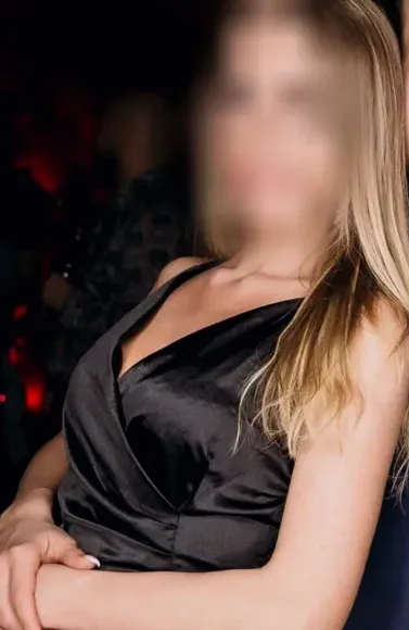 Rosie, 35